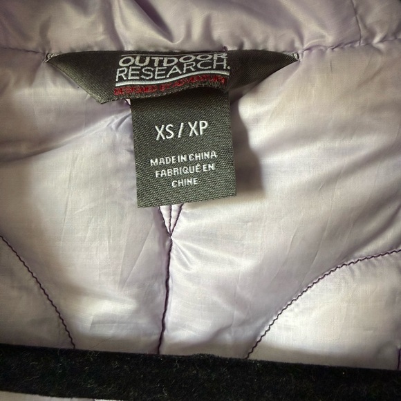 Outdoor Research Purple Hooded Puffer Jacket Lightweight XS - Picture 5 of 11
